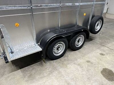 Nugent L3015S Viehanhänger Nugent