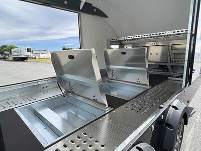 Brian James Race Transporter 5 Autotransporter geschlossen