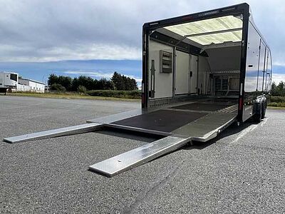 Brian James Race Transporter 5 Autotransporter geschlossen