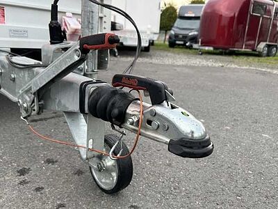 Koch 150.400.26 Plane Kastenanhänger gebremst