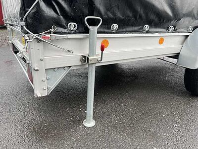 Koch 8.15 Plane Kastenanhänger gebremst