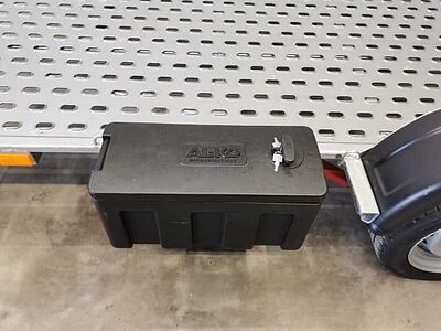 Vezeko Motovan C 18+Box Autotransporter