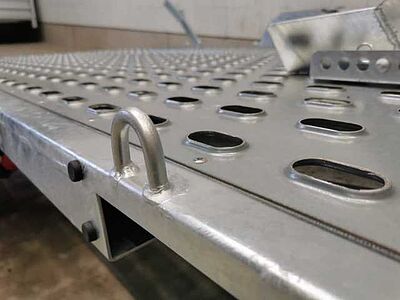 Vezeko Motovan C 18+Box Autotransporter