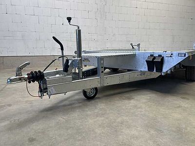 Martz BAU-3 260/2 S 1,8T Maschinentransporter