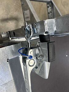 Martz BAU-3 260/2 S 1,8T Maschinentransporter