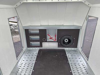 Brian James Race Sport Autotransporter geschlossen