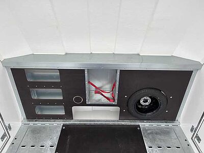 Brian James Race Sport Autotransporter geschlossen