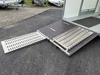 Brian James Race Sport Autotransporter geschlossen