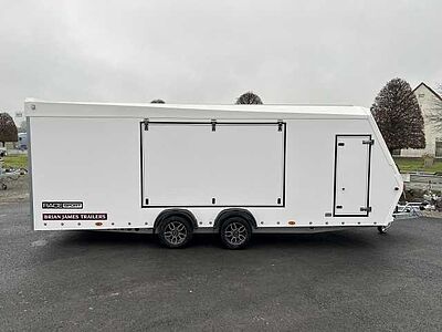 Brian James Race Sport Autotransporter geschlossen