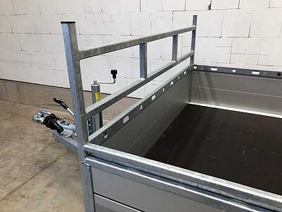 Hapert Azure L-2 Kastenanhänger gebremst