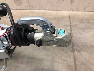 Hapert Azure L-2 Kastenanhänger gebremst