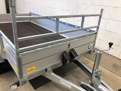 Hapert Azure L-2 Kastenanhänger gebremst