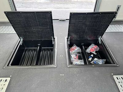 Brian James Race Transporter 7 Autotransporter geschlossen