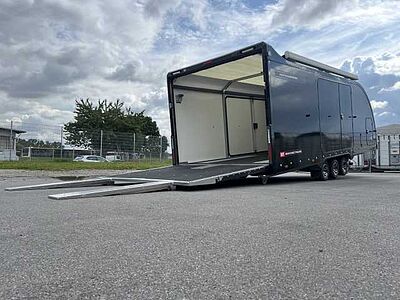 Brian James Race Transporter 7 Autotransporter geschlossen