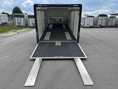 Brian James Race Transporter 7 Autotransporter geschlossen