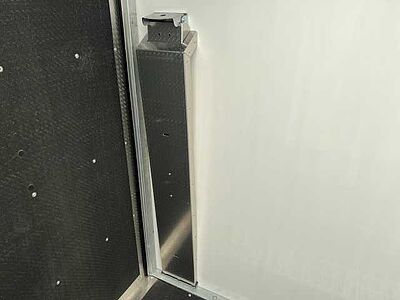 Brian James Race Transporter 7 Autotransporter geschlossen