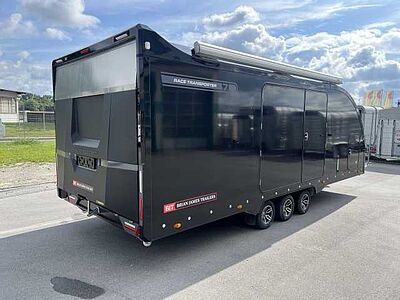 Brian James Race Transporter 7 Autotransporter geschlossen