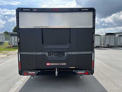 Brian James Race Transporter 7 Autotransporter geschlossen