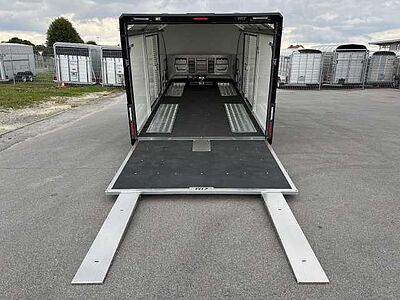 Brian James Race Transporter 7 Autotransporter geschlossen