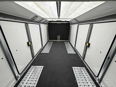 Brian James Race Transporter 7 Autotransporter geschlossen