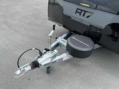 Brian James Race Transporter 7 Autotransporter geschlossen