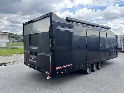 Brian James Race Transporter 7 Autotransporter geschlossen