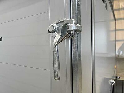 Cheval Liberte Debon C500 Fourgon Verk.Kl re +Tür Kofferanhänger