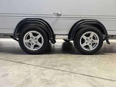 Cheval Liberte Debon C2000 Roadster ALF Autotransporter geschlossen