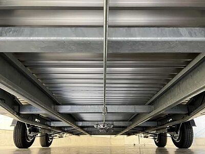 Cheval Liberte Debon C2000 Roadster ALF Autotransporter geschlossen