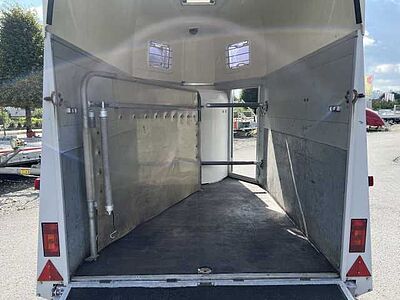 Humbaur HP 2000 Pferdeanhänger