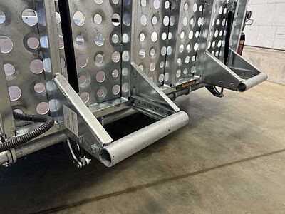 Martz BAU-3 300/2 S 3T Maschinentransporter