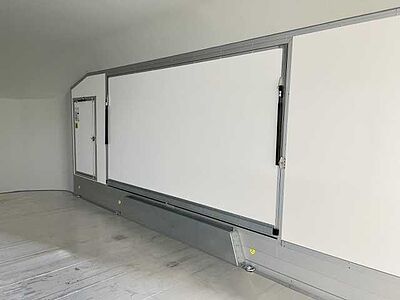 Cheval Liberte Debon C1000 Roadster Autotransporter geschlossen