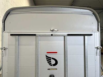 Cheval Liberte Debon C1000 Roadster Autotransporter geschlossen