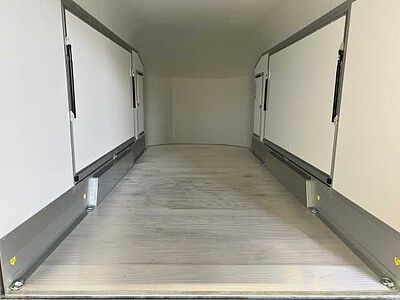 Cheval Liberte Debon C1000 Roadster Autotransporter geschlossen