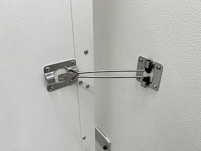 -andere- KT-EU2 Doppelflügeltür seitl. Verkaufsanhänger