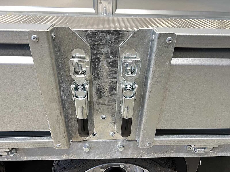 Nugent Beavertail B5523T Tridem Maschinentransporter