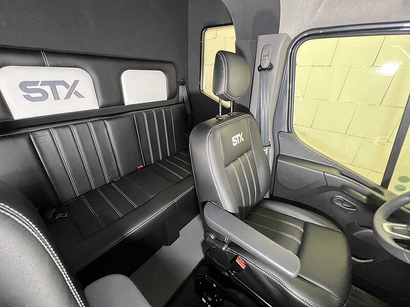 Renault Master Haras STX 5-Sitzer LKW