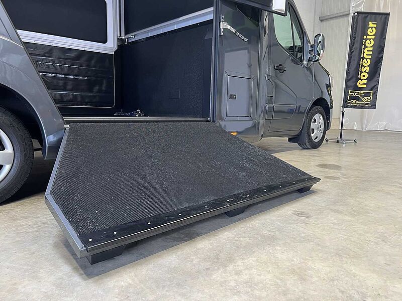 Renault Master Haras STX 5-Sitzer LKW