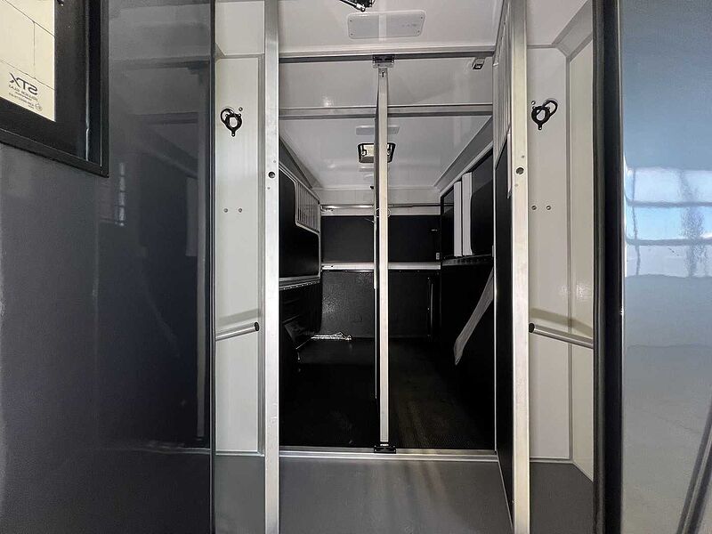 Renault Master Haras STX 5-Sitzer LKW