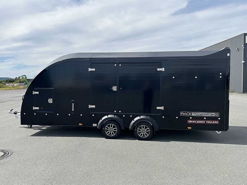 Brian James Race Transporter 5 Autotransporter geschlossen