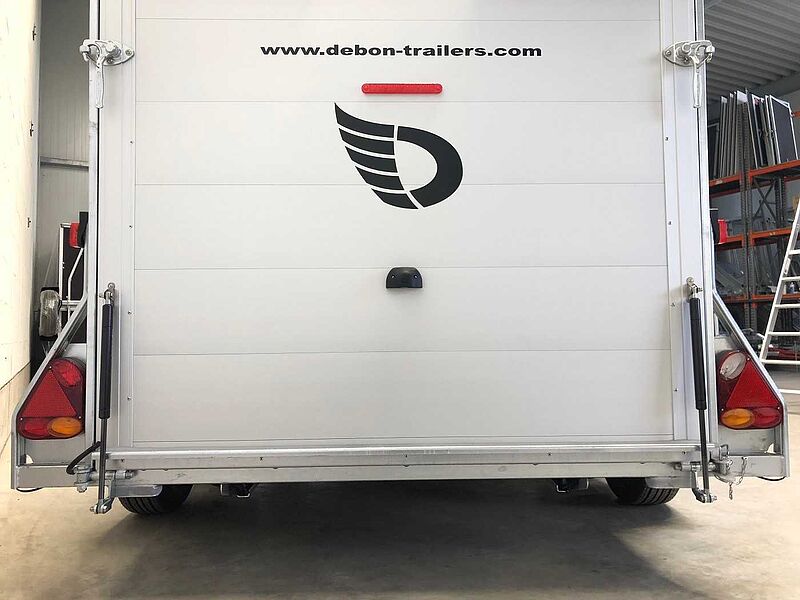 Cheval Liberte Debon C500 Roadster Alu-Felgen Kofferanhänger