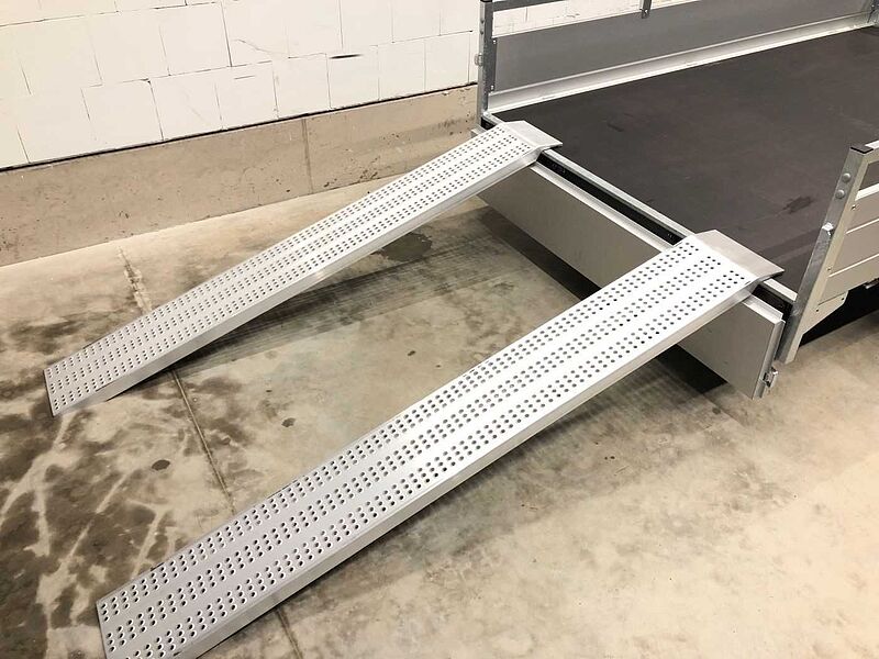 Saris McAlu Pro 255 153 1500 1 Rampe Kastenanhänger ge