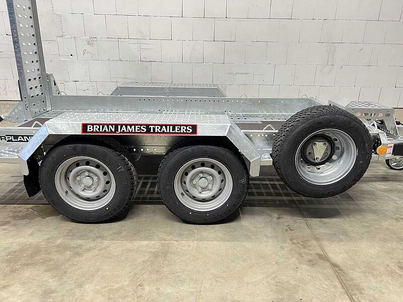 Brian James Cargo Digger Plant 2 Maschinentransporter
