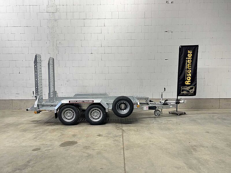 Brian James Cargo Digger Plant 2 Maschinentransporter
