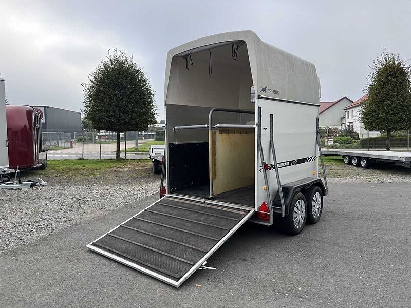 Humbaur HP2000 Pferdeanhänger