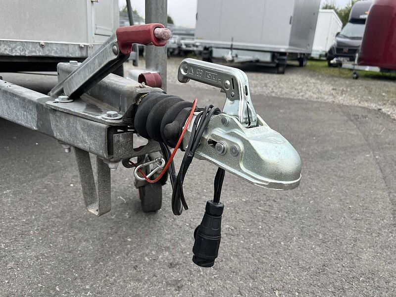 Humbaur HP2000 Pferdeanhänger