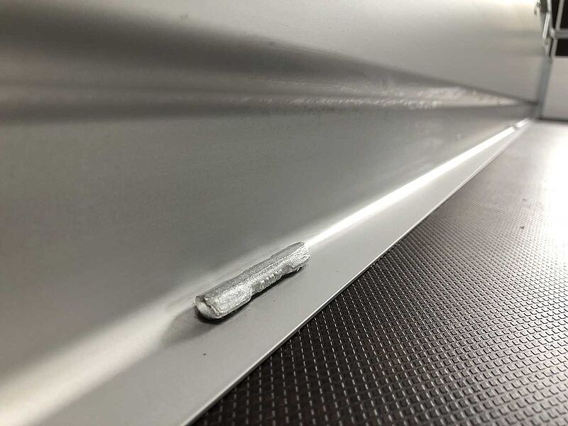 Saris McAlu Pro 305 153 2000 2 Ramp Kastenanhänger geb