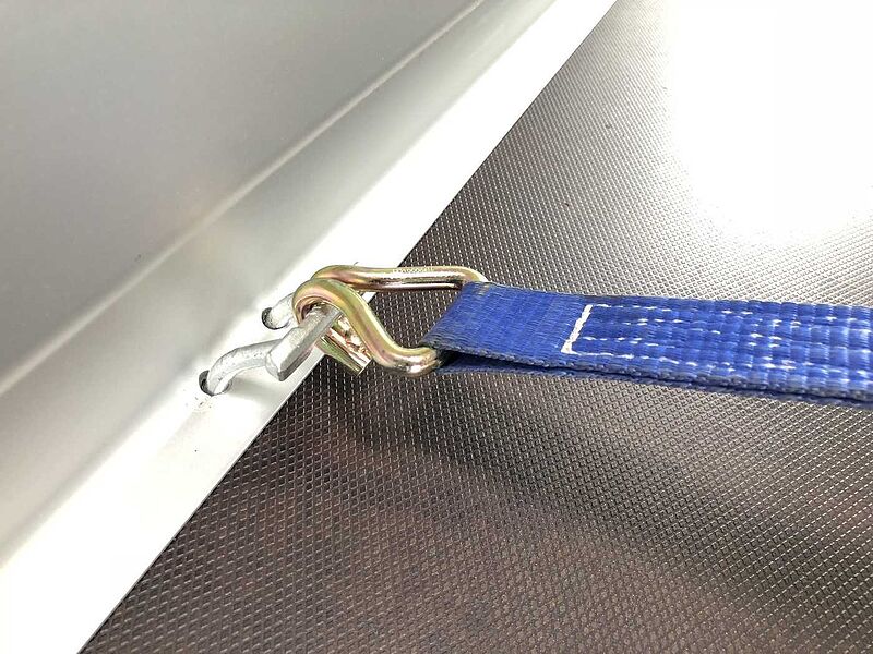 Saris McAlu Pro 305 153 2000 2 Ramp Kastenanhänger geb