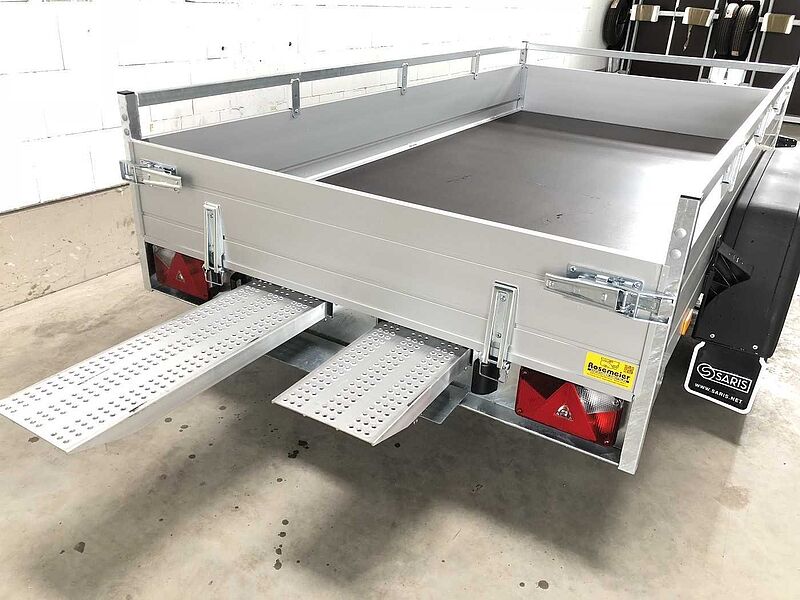 Saris McAlu Pro 305 153 2000 2 Ramp Kastenanhänger geb