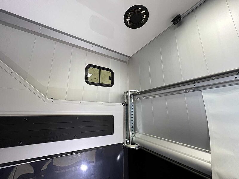 Fiat Böckmann Compact L+ Stall Tour LKW